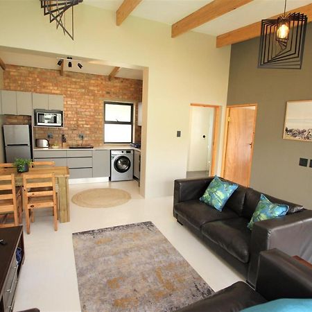 Garden Flat - Walk To The Beach Plettenberg Bay Luaran gambar