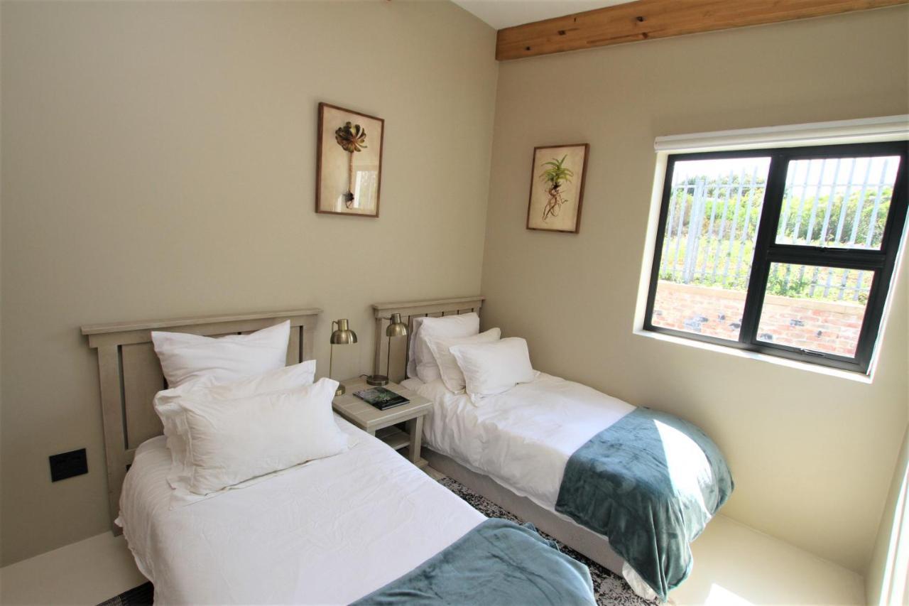 Garden Flat - Walk To The Beach Plettenberg Bay Luaran gambar